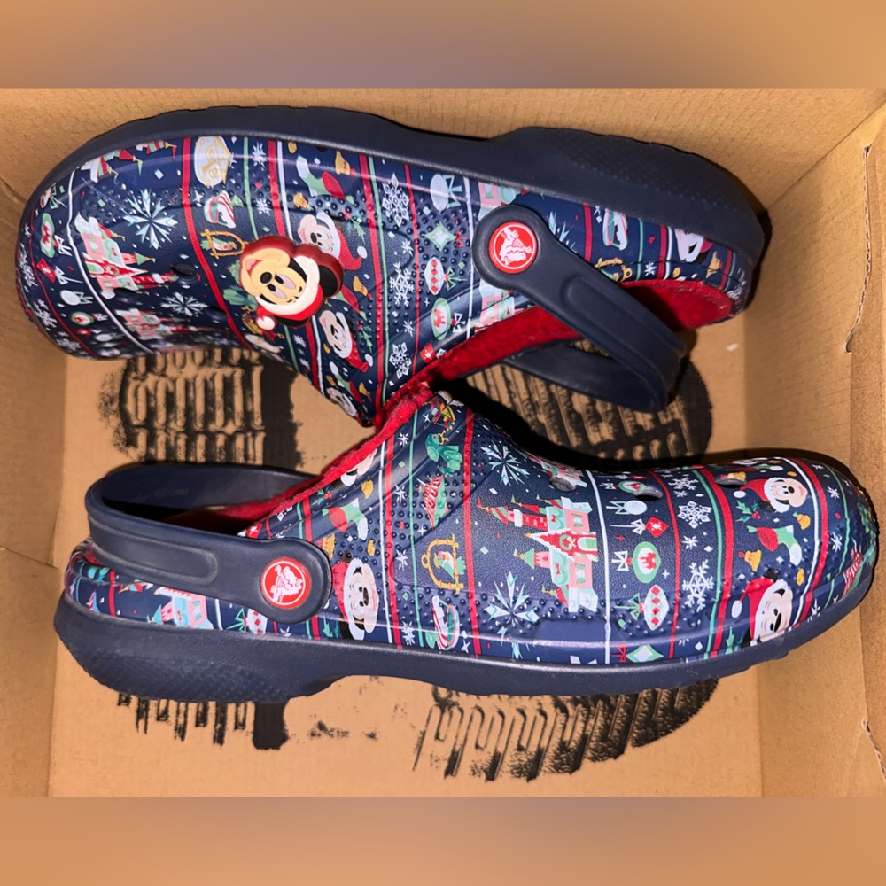 CROCS Disney Mickey Christmas Fur Lined Clog
